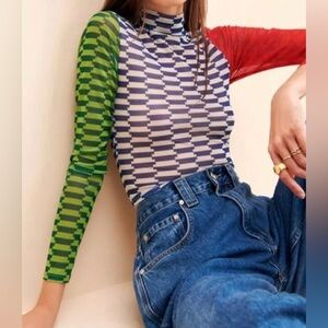 Lisa Says Gah! Mesh mockneck